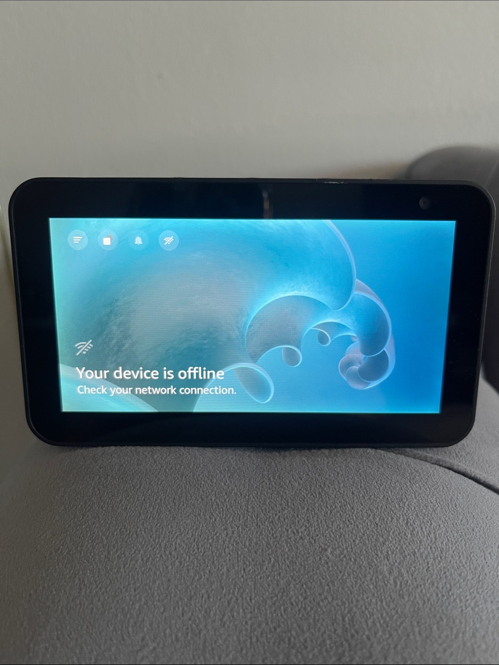 Amazon Echo Show 5 (1st Generation) Smart Display - Black. Model H23K37. - Picture 5 of 5